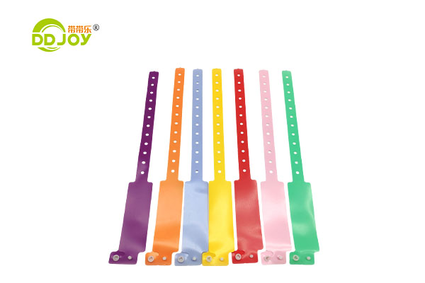 Wholesale Cheap Events Vinyl Wrist Band,Customised PVC Plastic Wristband ,One Time Use L Shape Adult Size Adjustable Bracelet