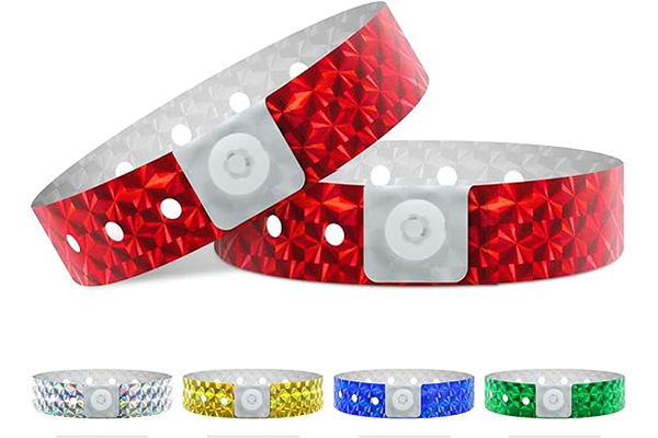 What is the accuracy of information recognition and scanning efficiency of laser wristband?